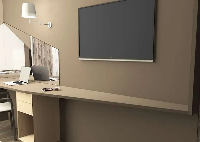 Hotel Western Le Beffroi 3*